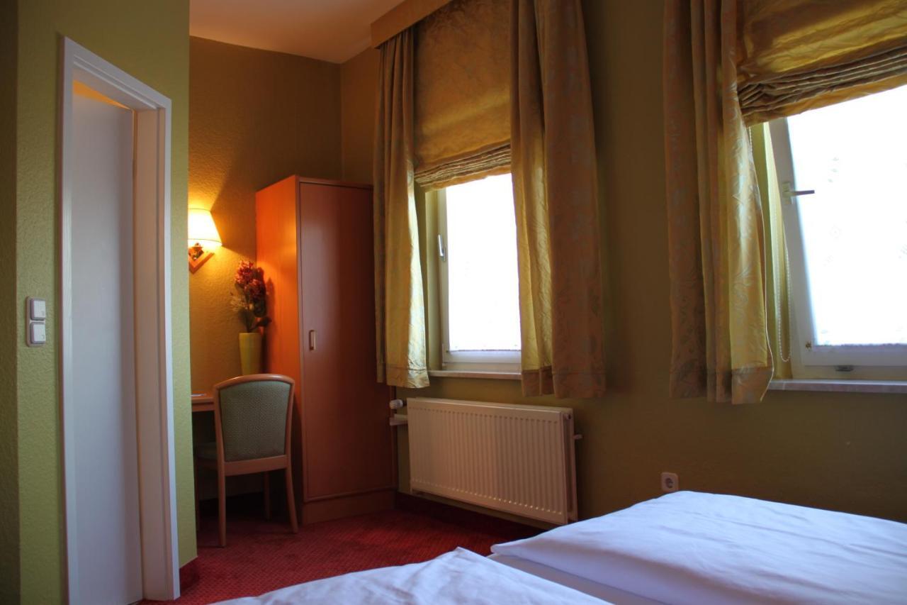 Buskes Hotel Steinfoerde Wietze Room photo