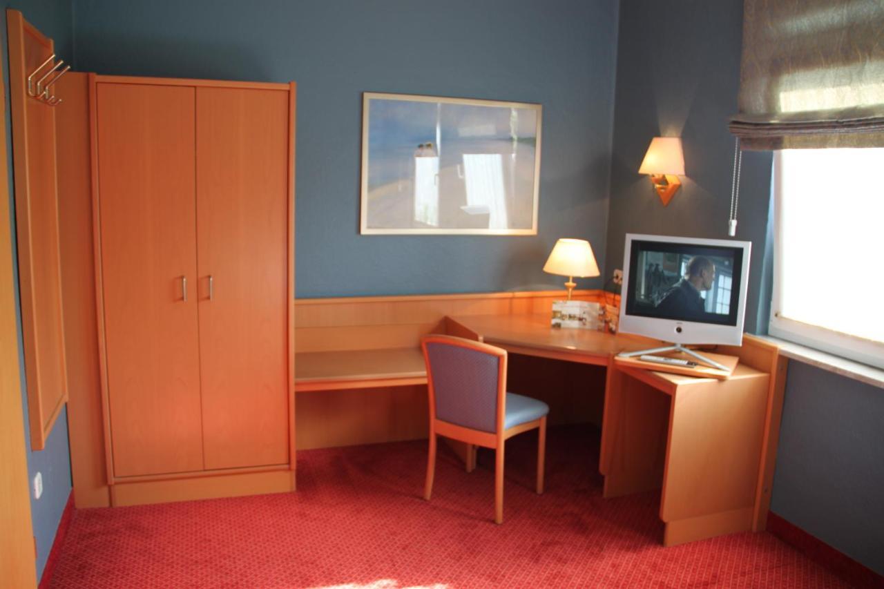 Buskes Hotel Steinfoerde Wietze Room photo