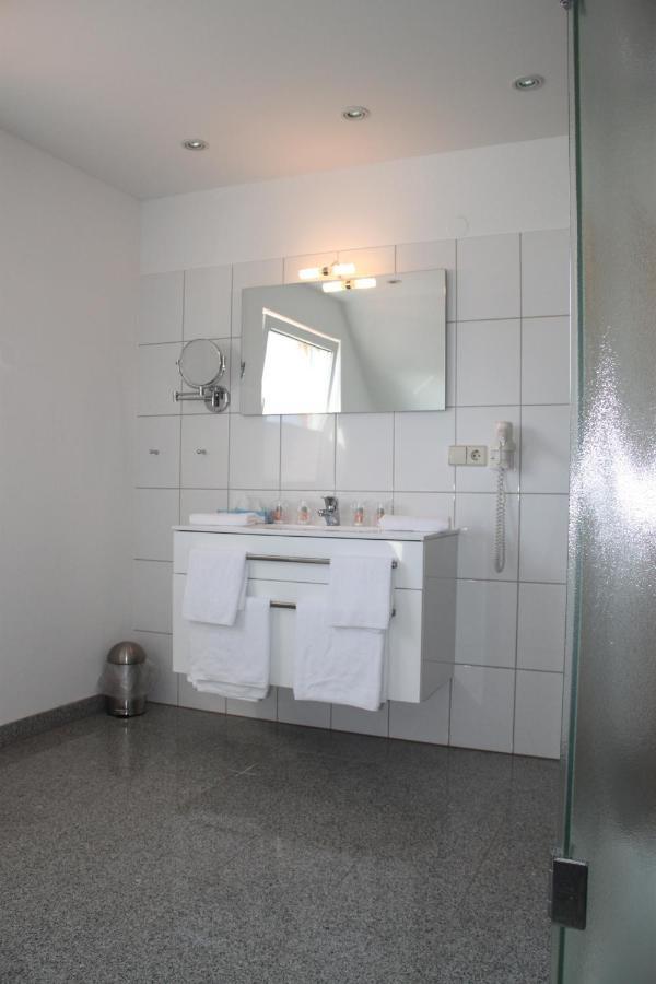 Buskes Hotel Steinfoerde Wietze Room photo